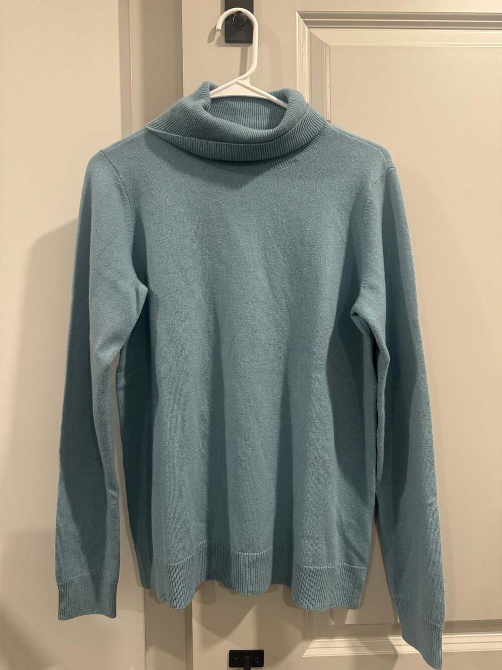 Orvis Cashmere Turtleneck Sweater Size M Blue